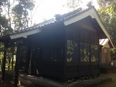 潤島神社（うるしまじんじゃ）