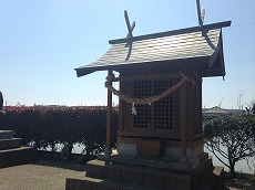 焼石神社（やけいしじんじゃ）